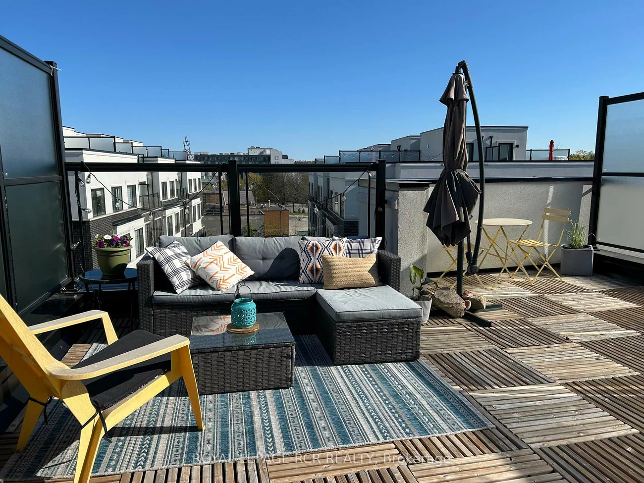 200, Alex Gardner, Aurora Village, Aurora