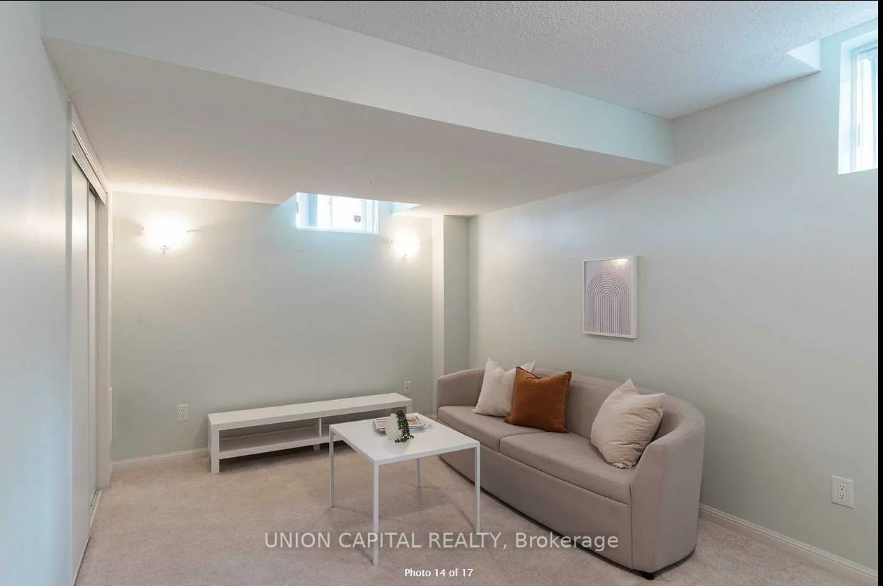 21, Winn, Bayview Northeast, Aurora