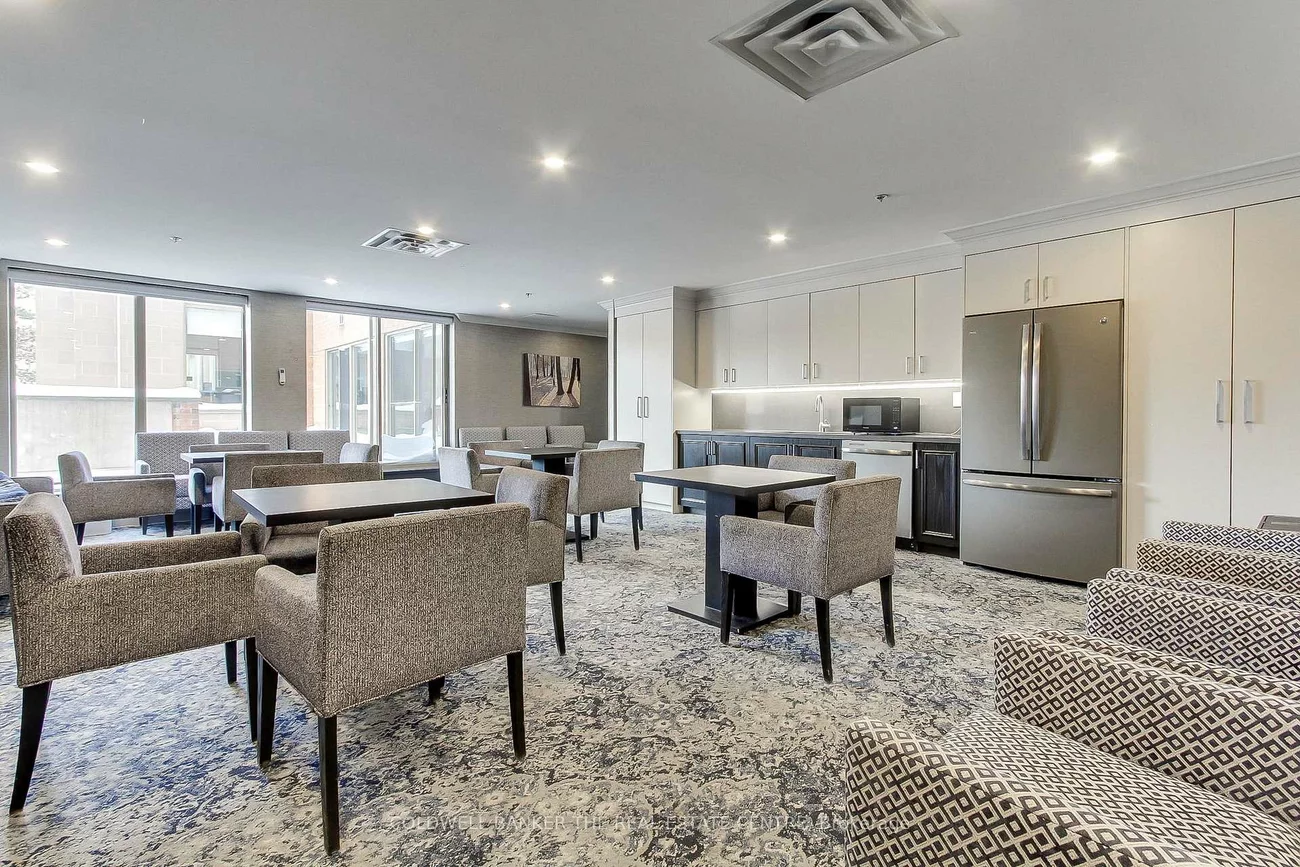 14924, Yonge, Aurora Highlands, Aurora