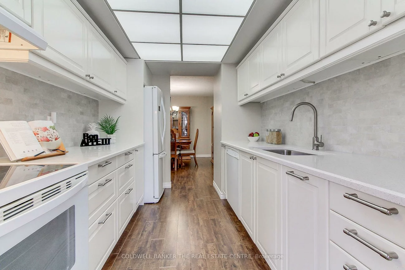 14924, Yonge, Aurora Highlands, Aurora