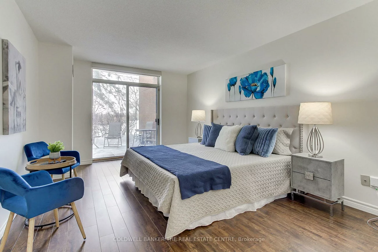 14924, Yonge, Aurora Highlands, Aurora