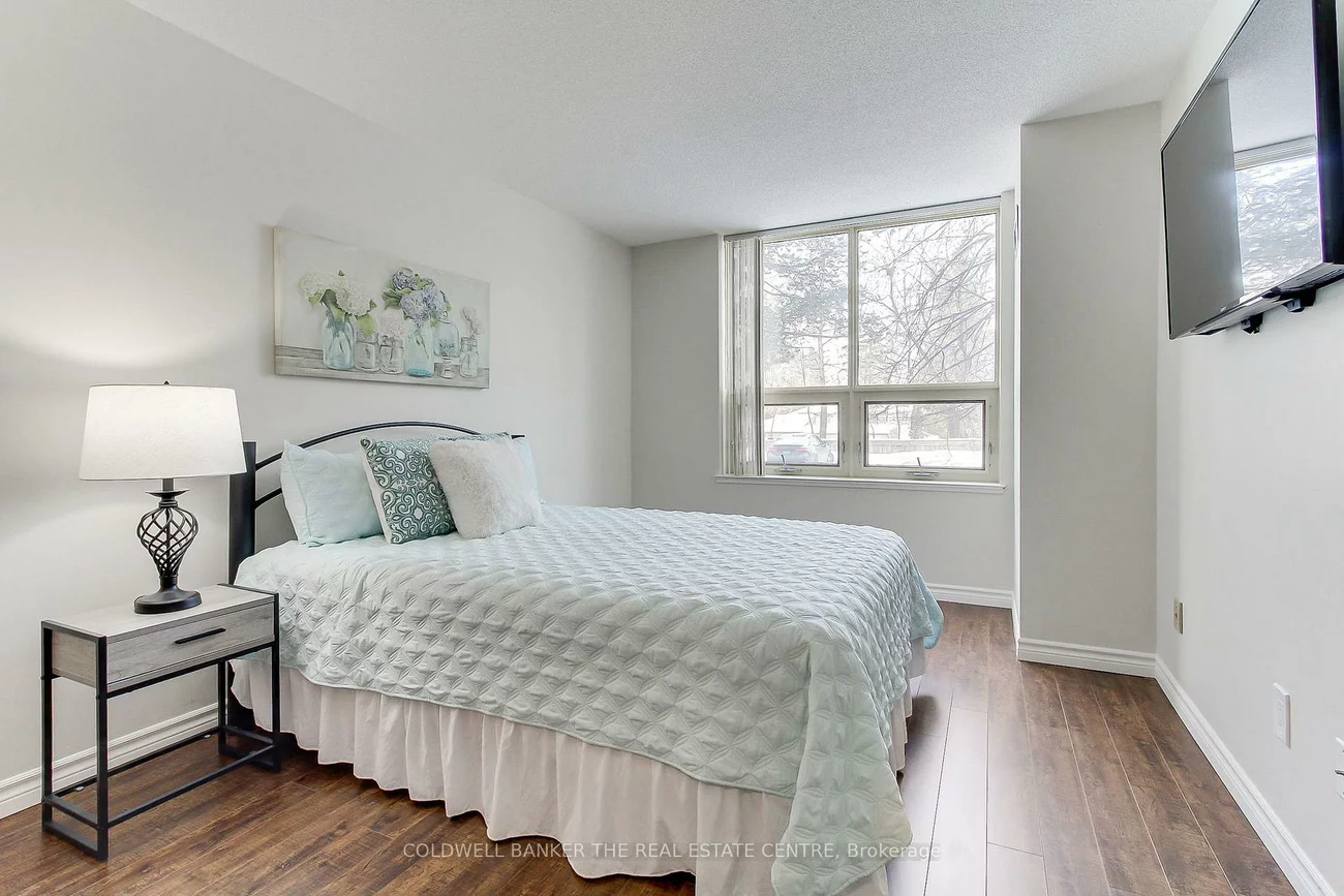 14924, Yonge, Aurora Highlands, Aurora