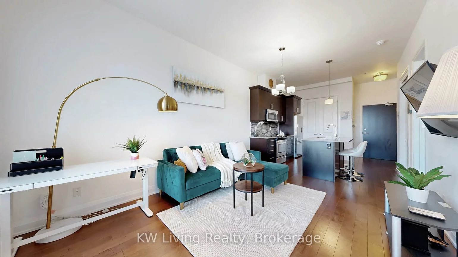 15277, Yonge, Aurora Village, Aurora