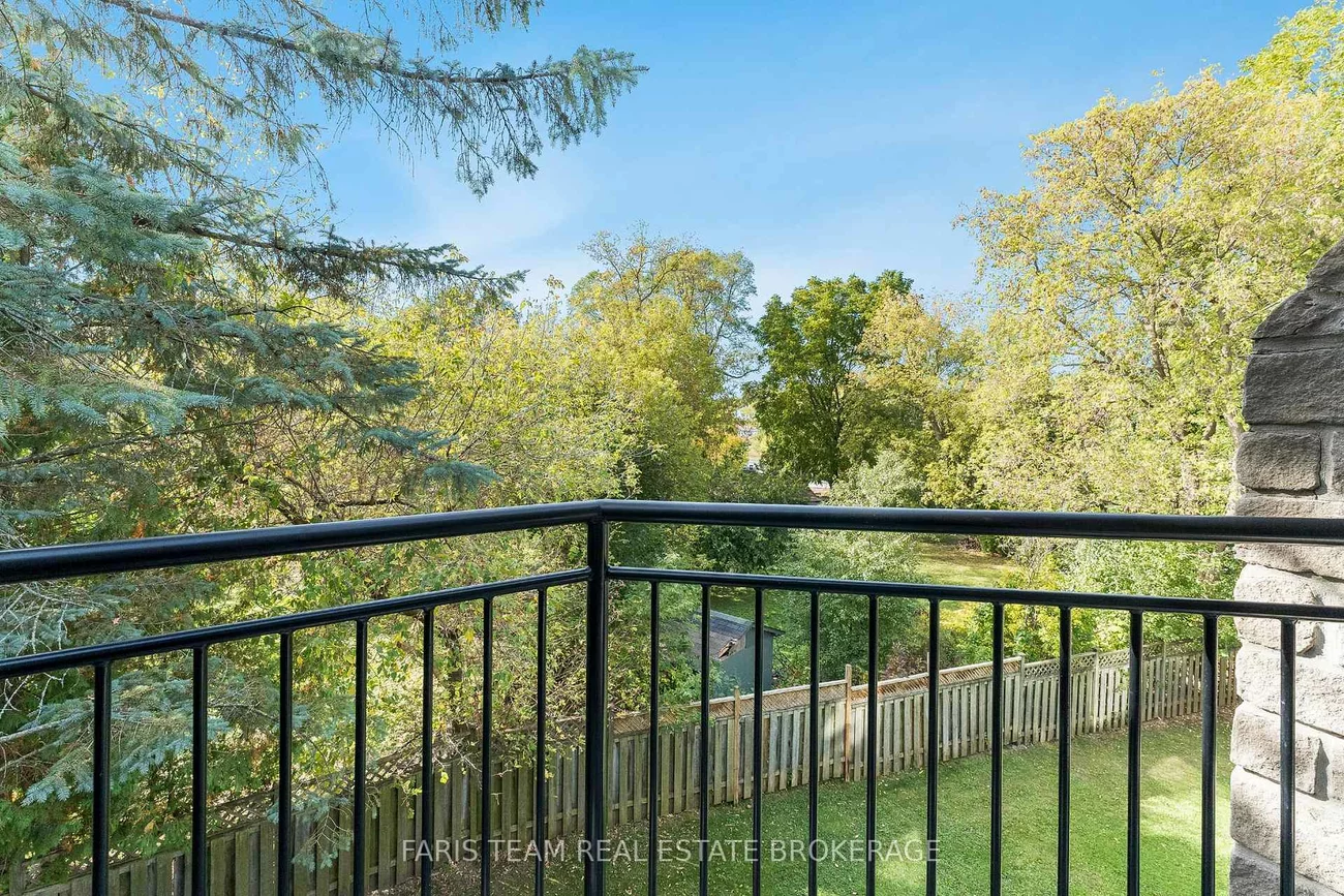 85, Wellington, Aurora Village, Aurora