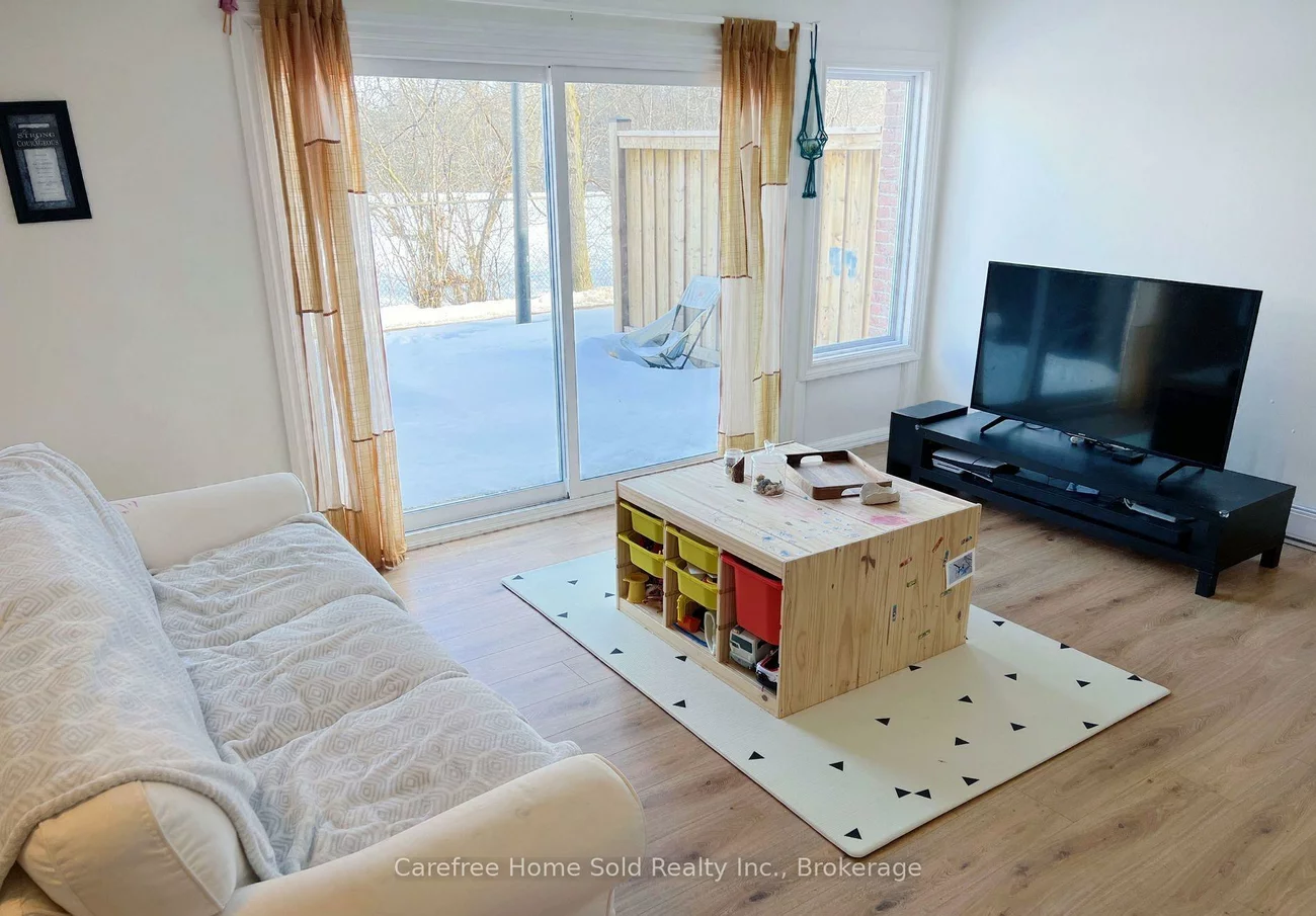 207, Milestone, Aurora Village, Aurora