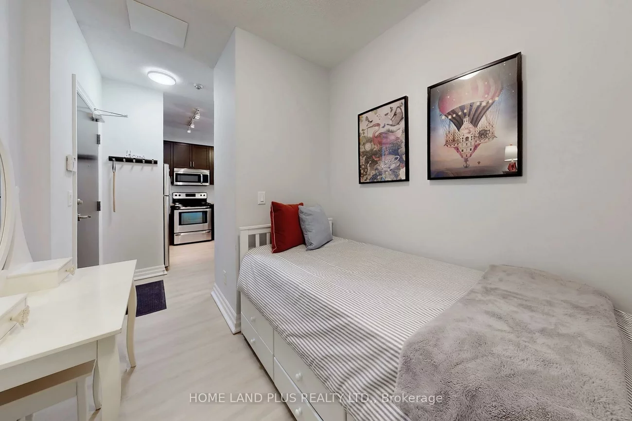 180, John West, Bayview Wellington, Aurora