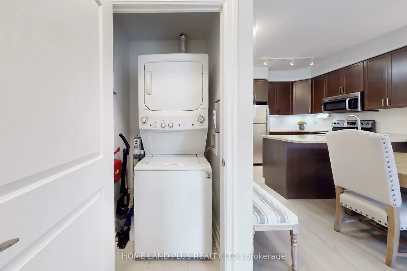 180, John West, Bayview Wellington, Aurora