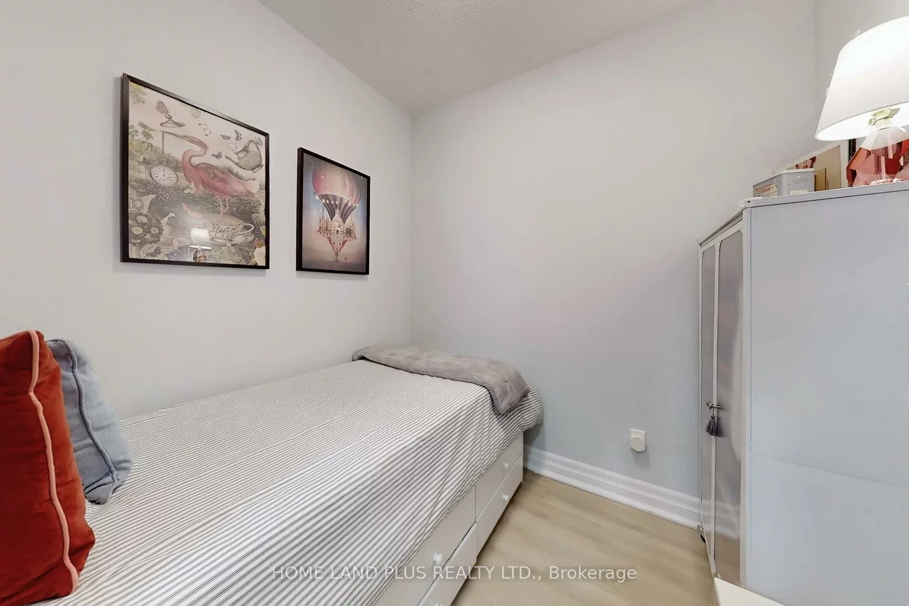 180, John West, Bayview Wellington, Aurora