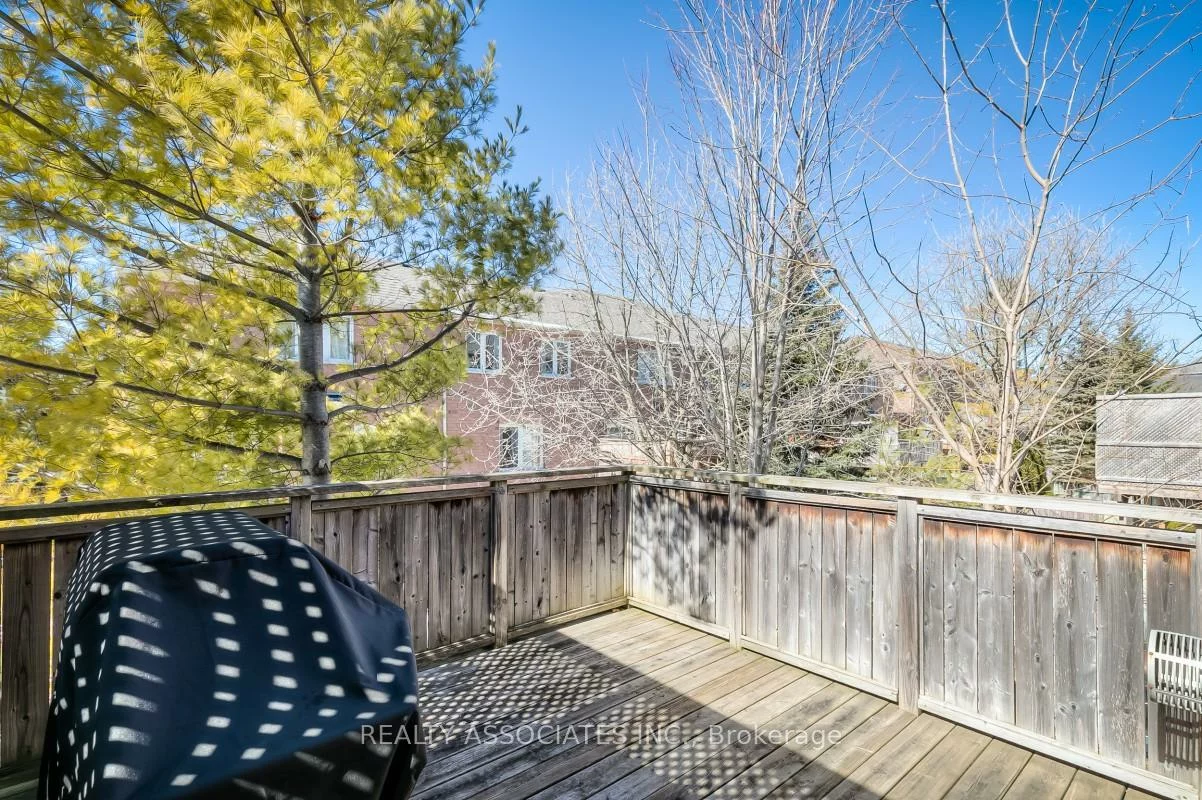 40, Sandlewood, Bayview Wellington, Aurora