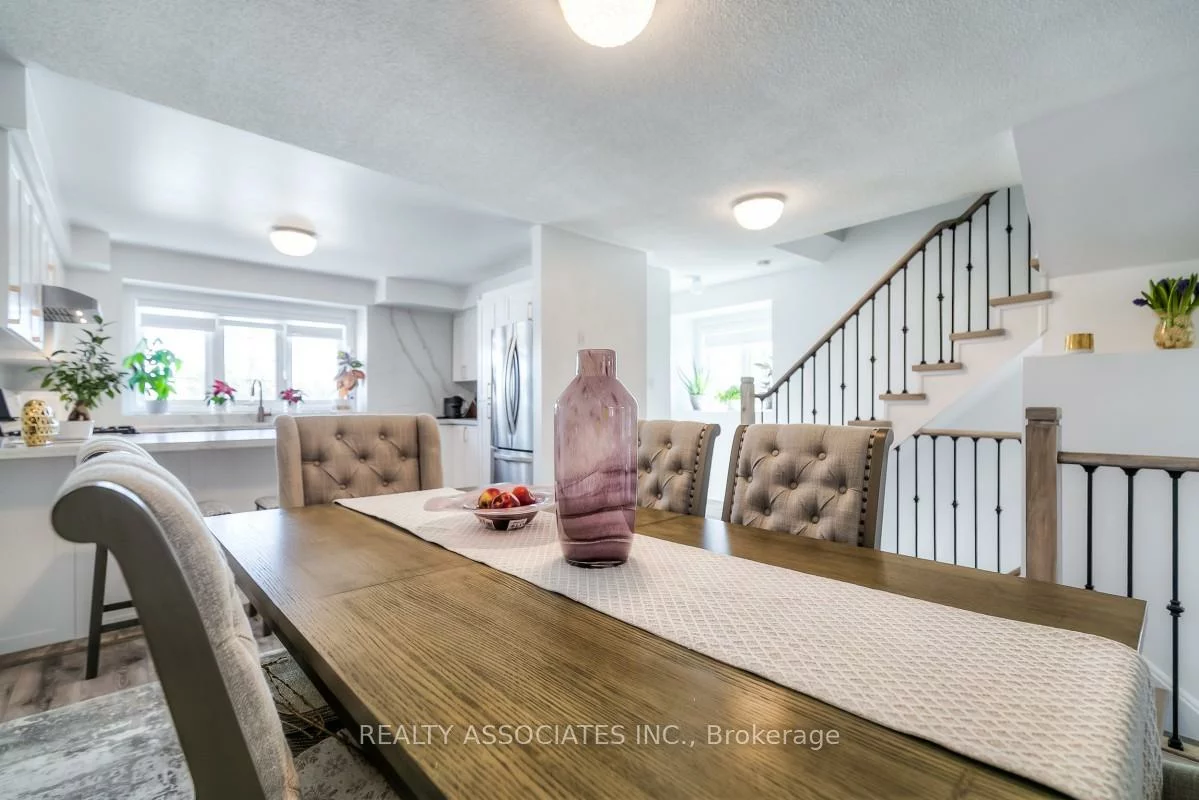 40, Sandlewood, Bayview Wellington, Aurora