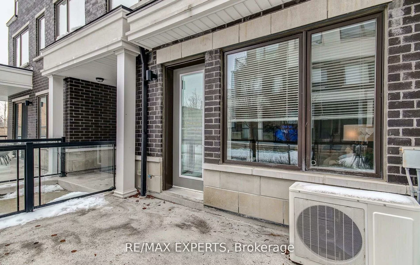 300, Alex Gardner, Aurora Village, Aurora