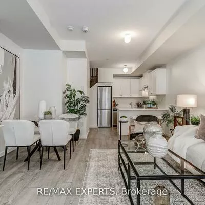 300, Alex Gardner, Aurora Village, Aurora