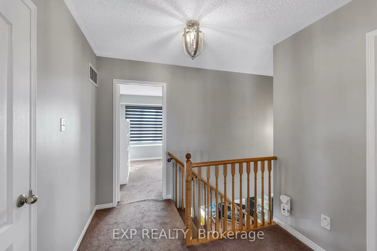 45, Sandlewood, Bayview Wellington, Aurora