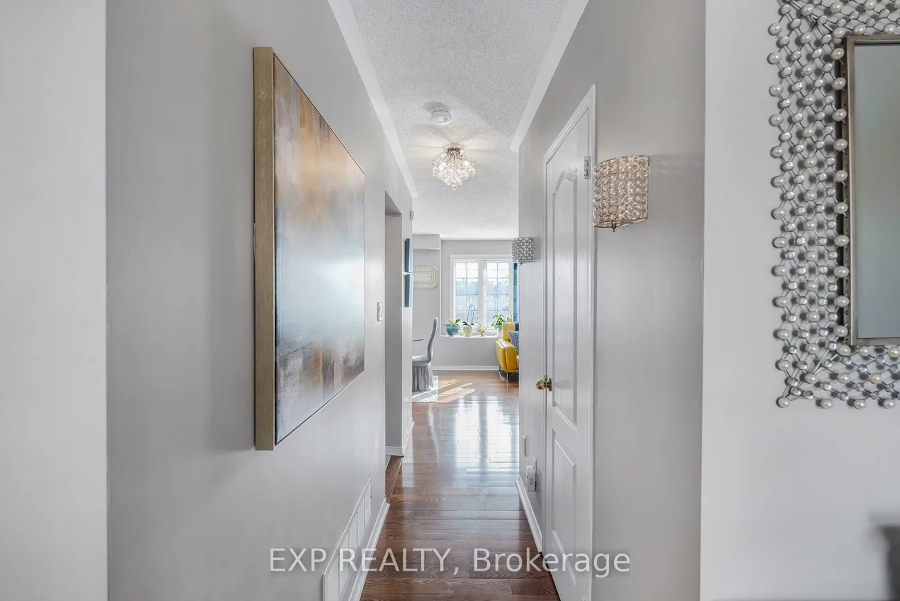 45, Sandlewood, Bayview Wellington, Aurora