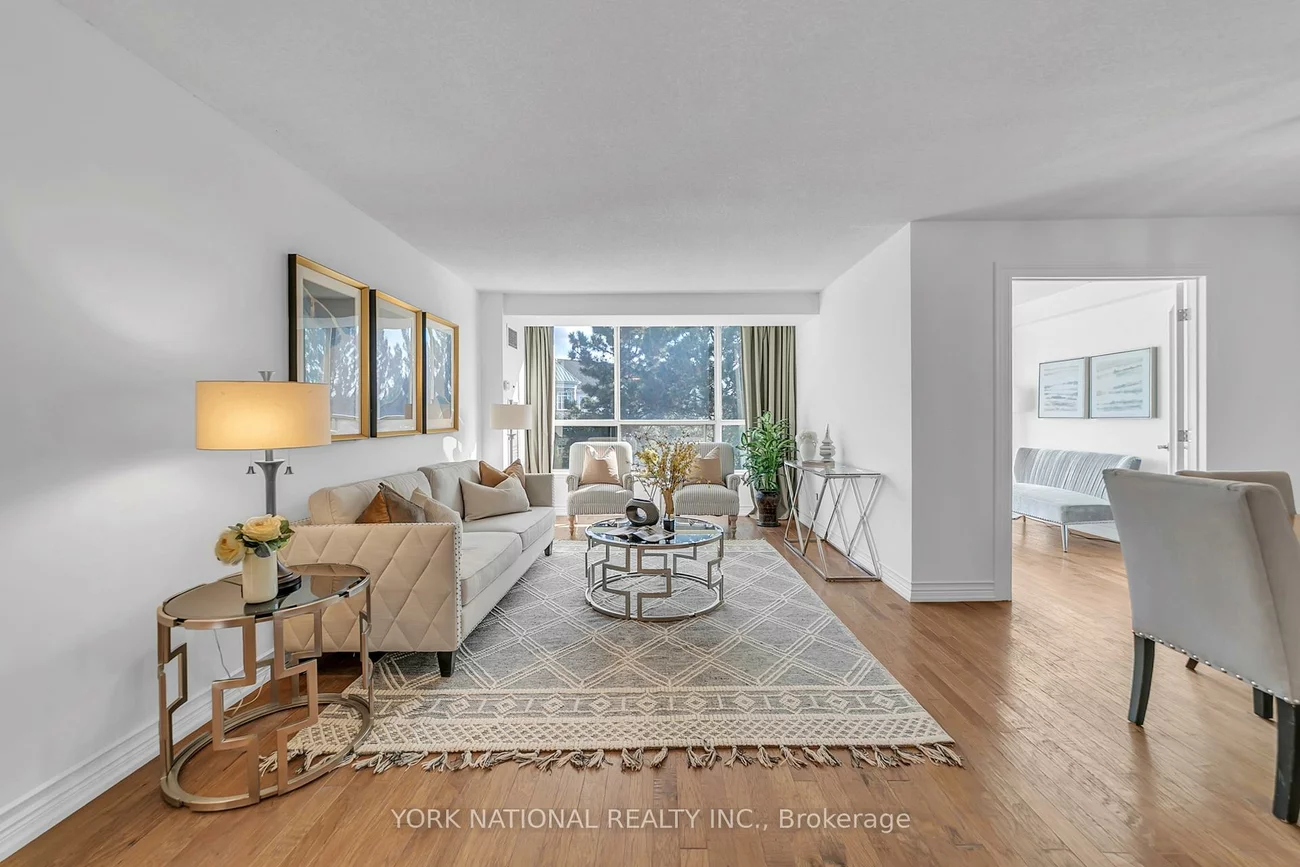 14924, Yonge, Aurora Highlands, Aurora