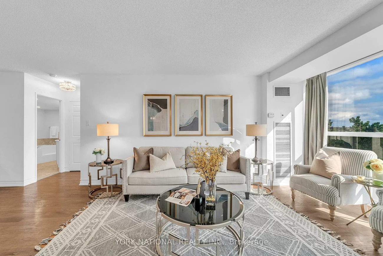 14924, Yonge, Aurora Highlands, Aurora