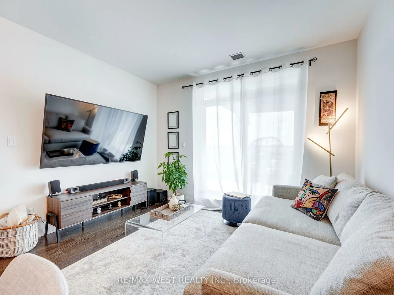 15277, Yonge, Aurora Village, Aurora