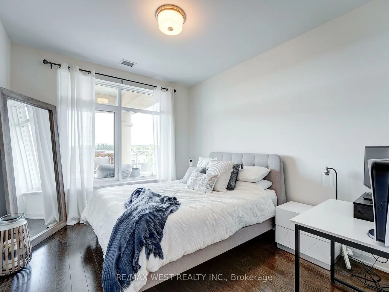 15277, Yonge, Aurora Village, Aurora