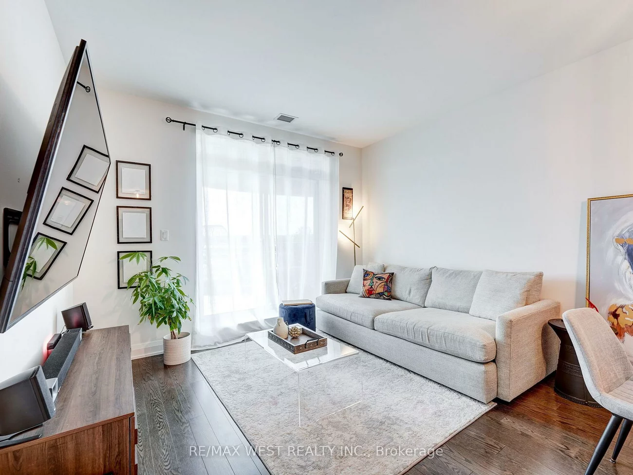 15277, Yonge, Aurora Village, Aurora