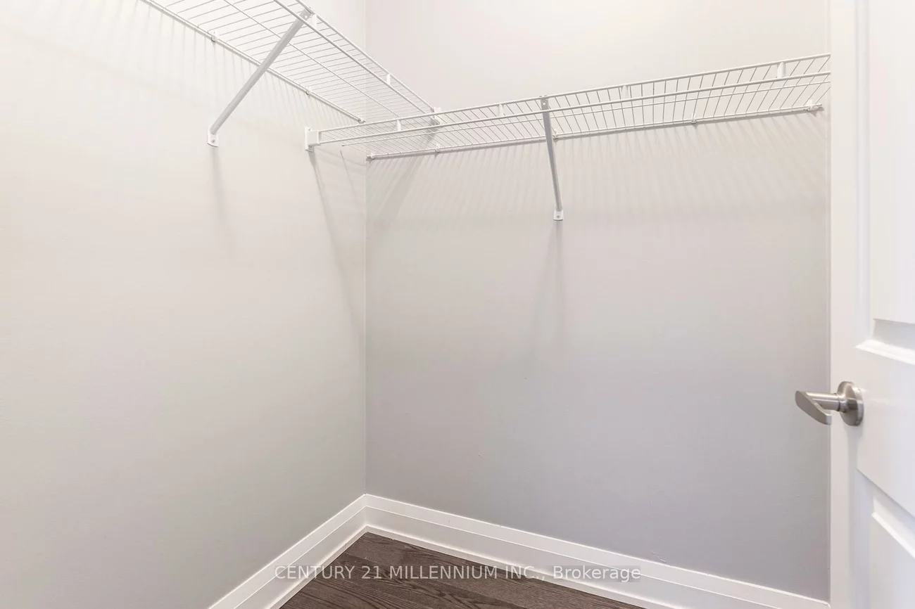 15277, Yonge, Aurora Village, Aurora