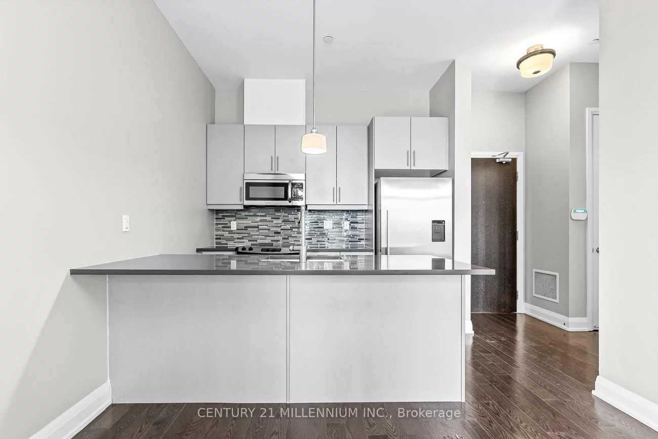 15277, Yonge, Aurora Village, Aurora