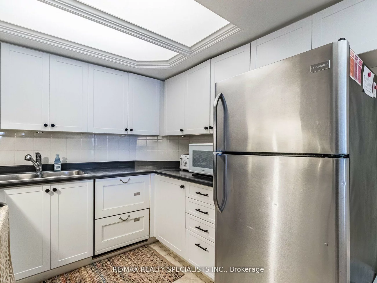 21, George, Aurora Village, Aurora