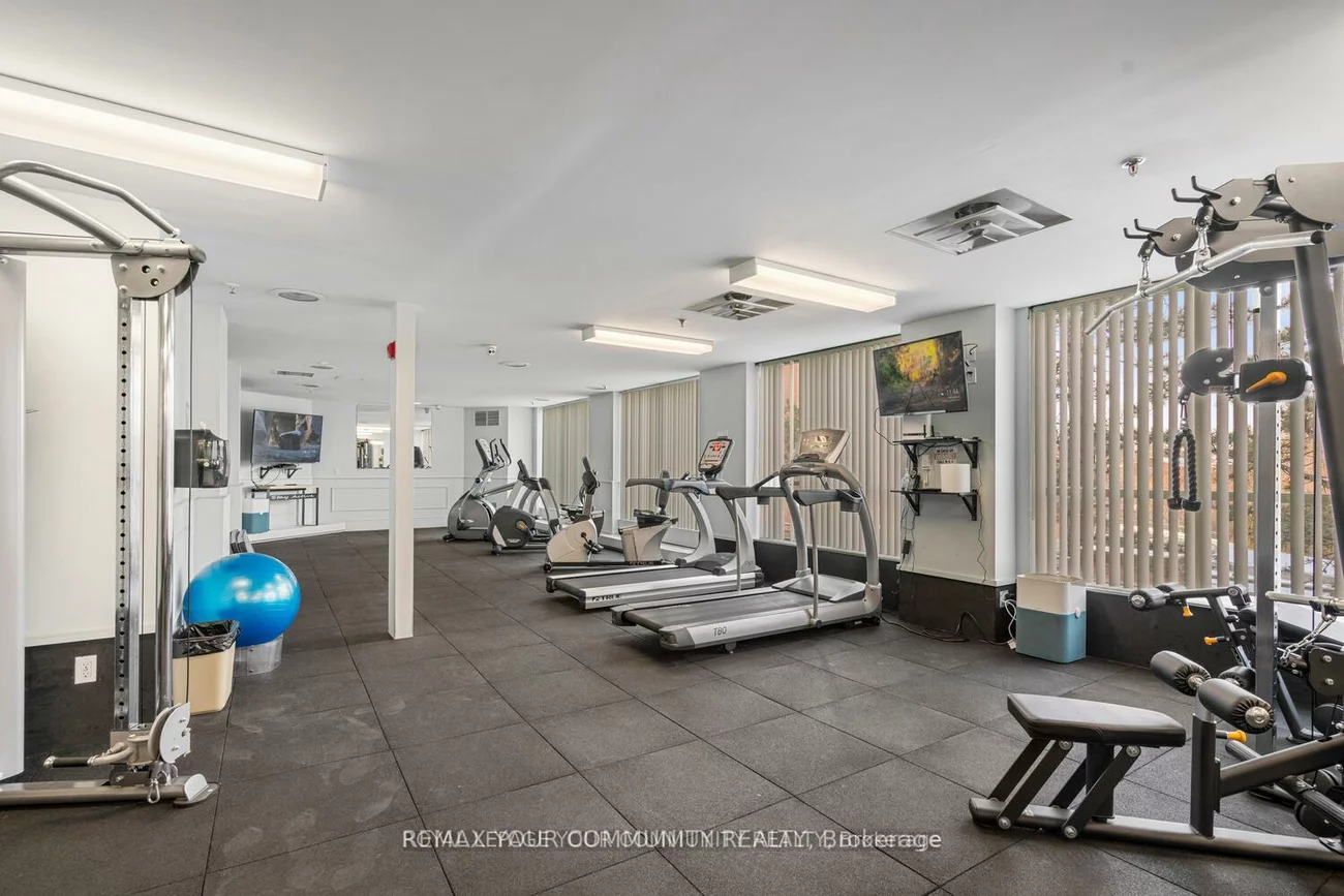 14924, Yonge, Aurora Highlands, Aurora