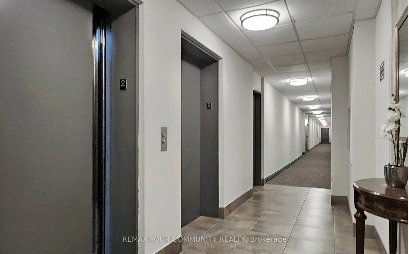 15450, Yonge, Aurora Heights, Aurora