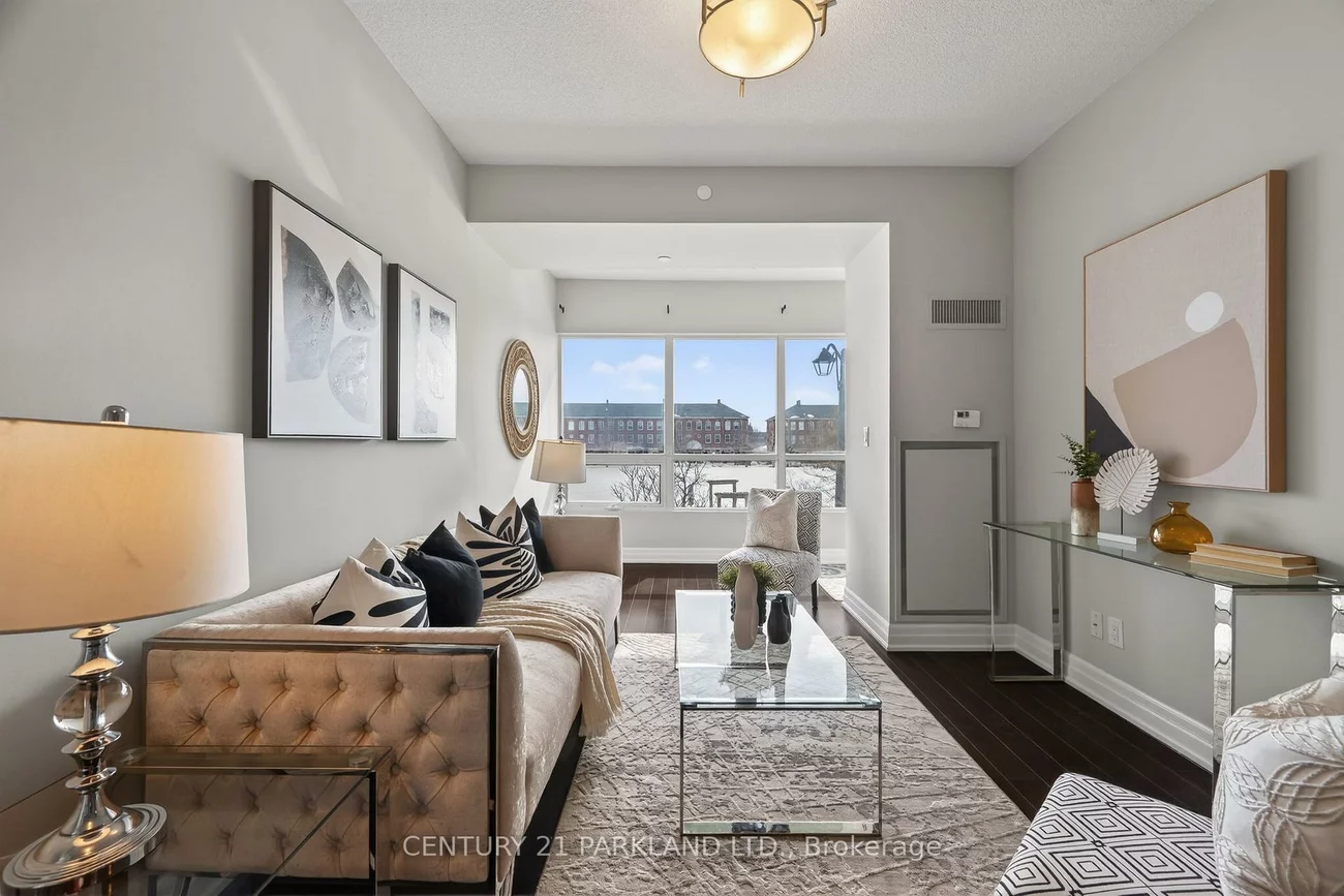 111, Civic Square, Bayview Wellington, Aurora