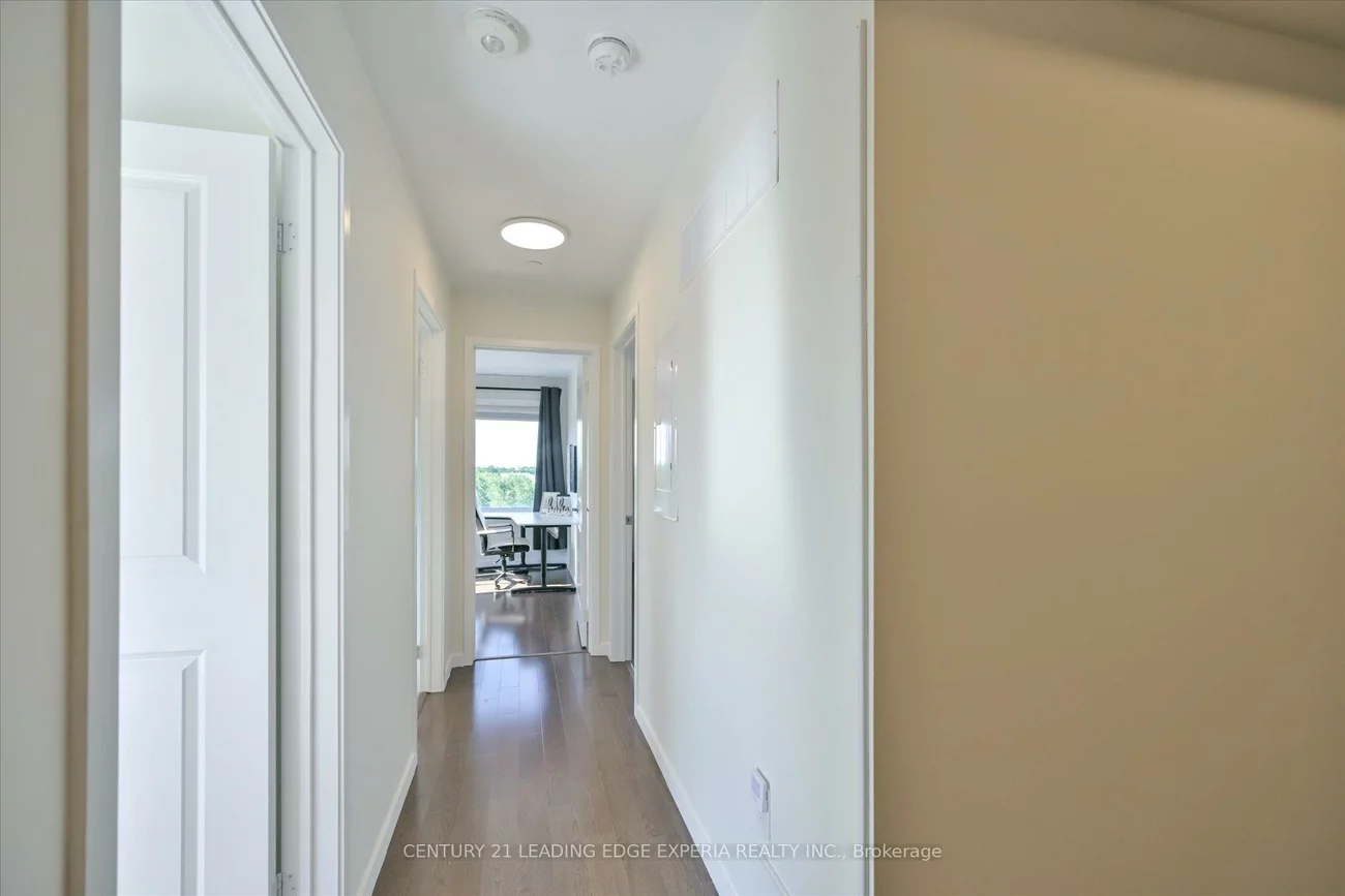 100, Alex Gardner, Aurora Heights, Aurora