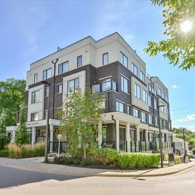 100, Alex Gardner, Aurora Heights, Aurora