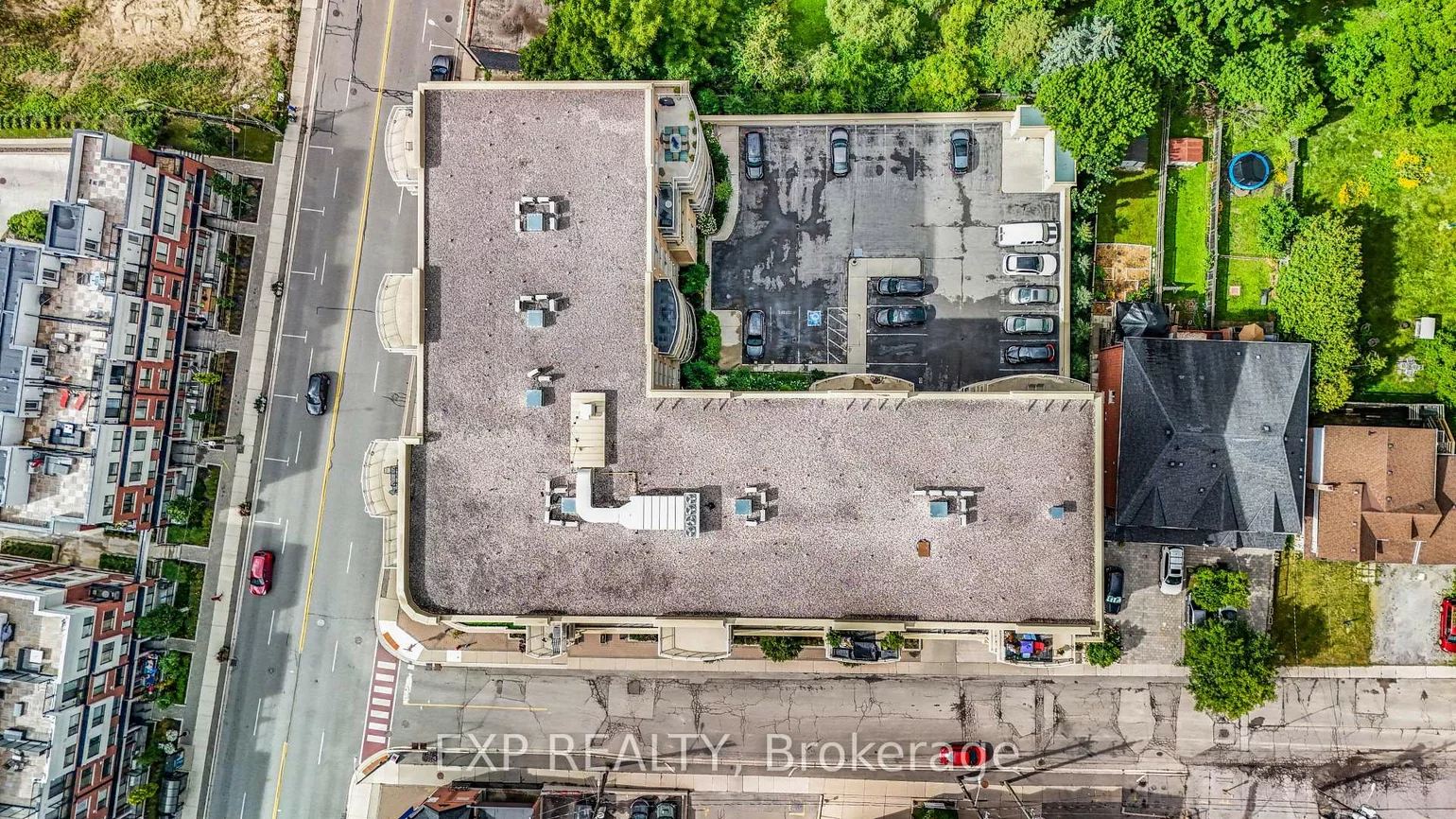 15277, Yonge, Aurora Village, Aurora