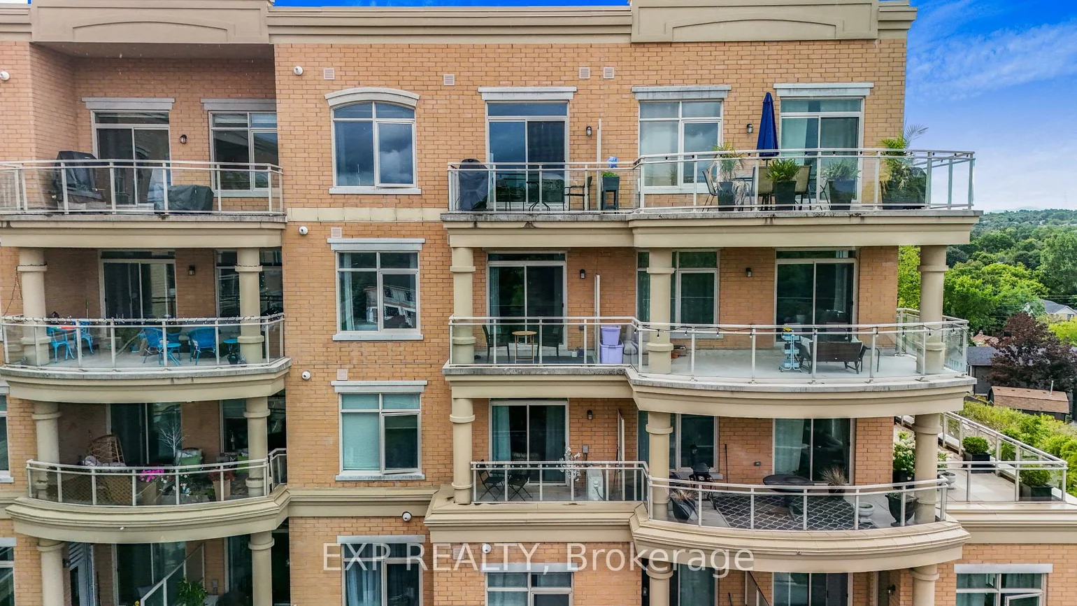 15277, Yonge, Aurora Village, Aurora