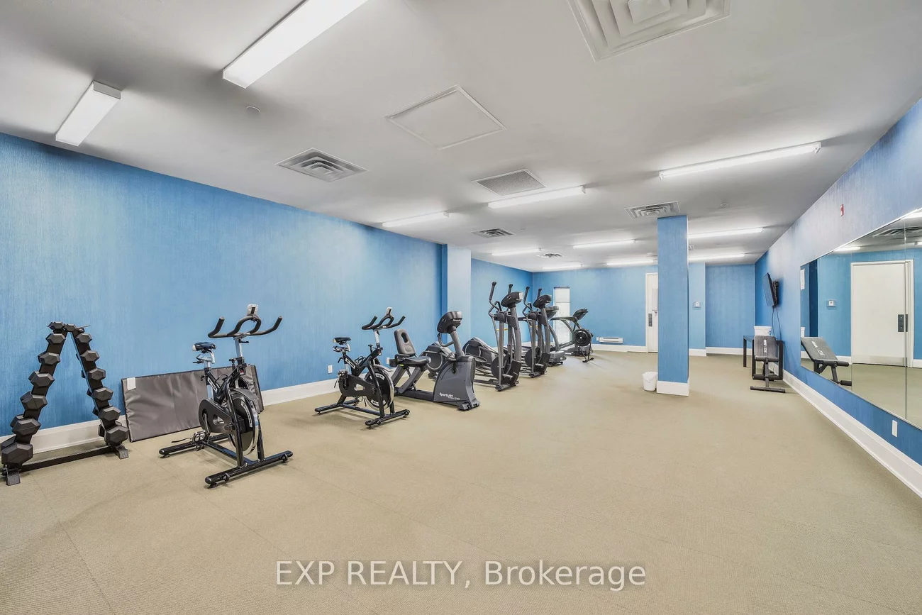 15277, Yonge, Aurora Village, Aurora