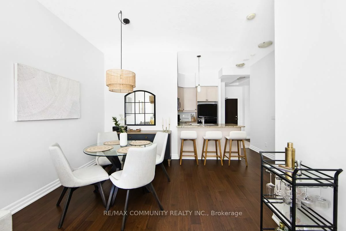 180, John West, Bayview Wellington, Aurora