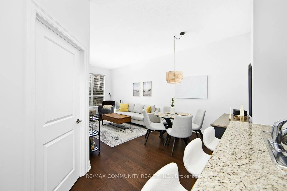 180, John West, Bayview Wellington, Aurora