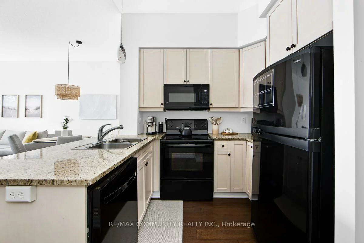 180, John West, Bayview Wellington, Aurora