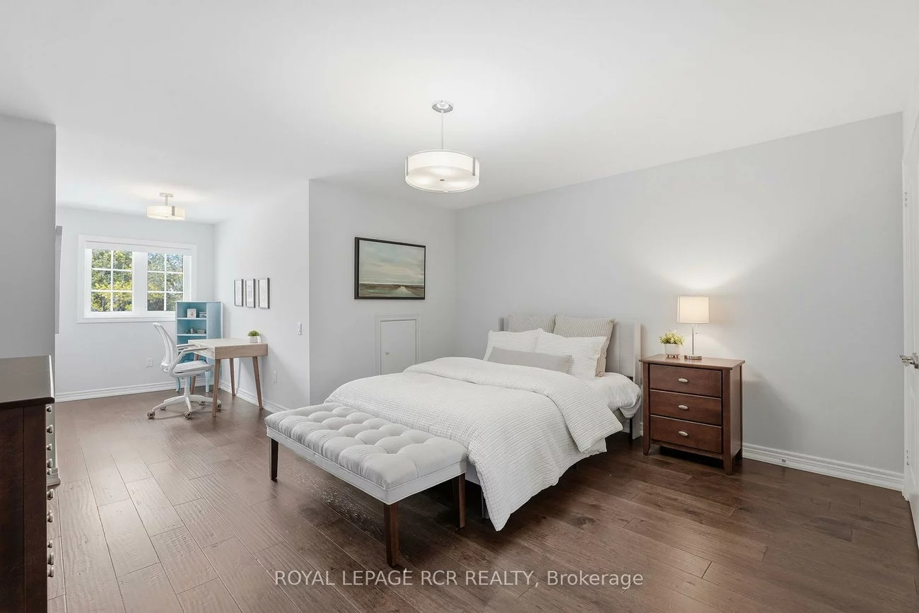 16, Bonnell, Aurora Estates, Aurora