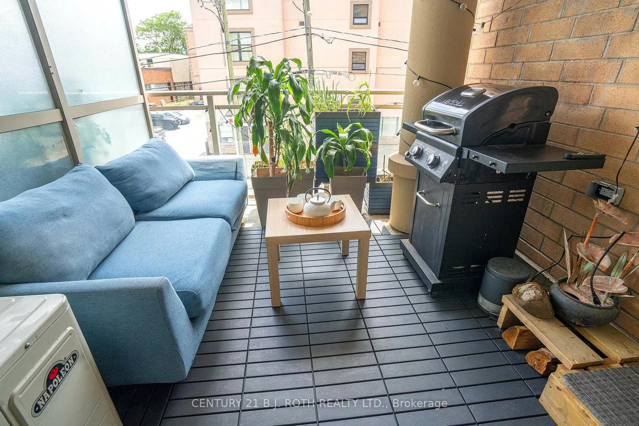 15277, Yonge, Aurora Village, Aurora