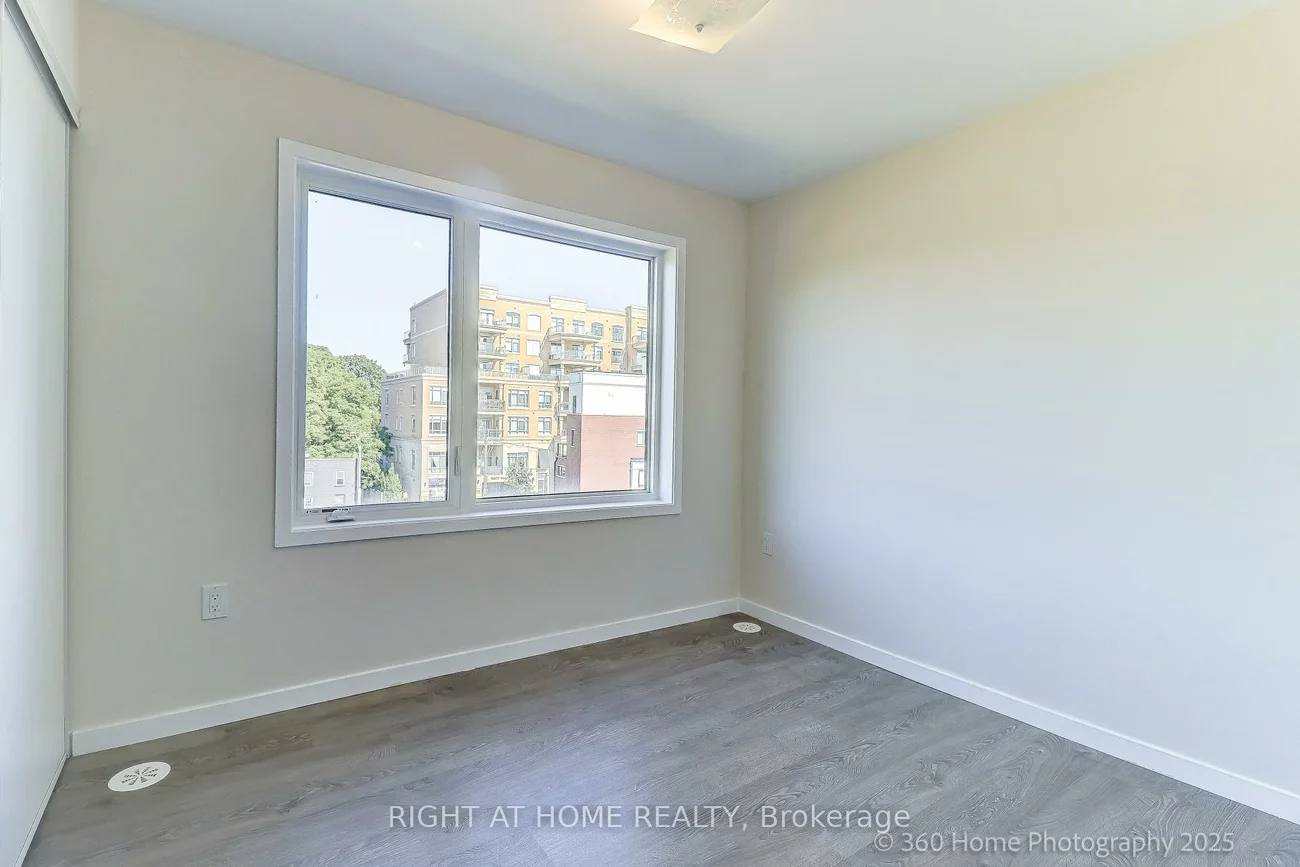 200, Alex Gardner, Aurora Village, Aurora