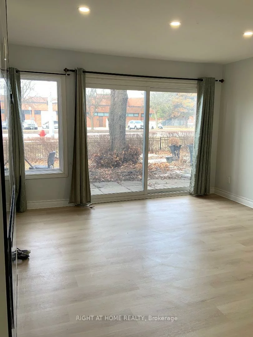 24, Springfair, Aurora Village, Aurora