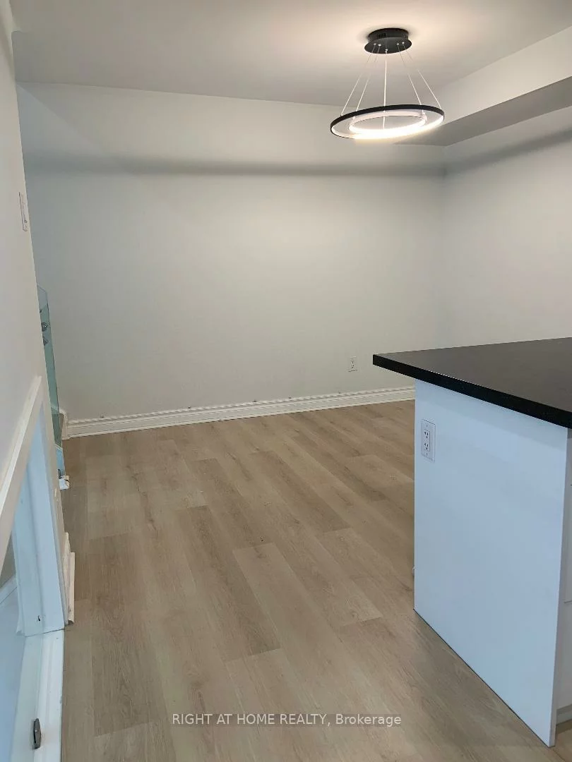 24, Springfair, Aurora Village, Aurora