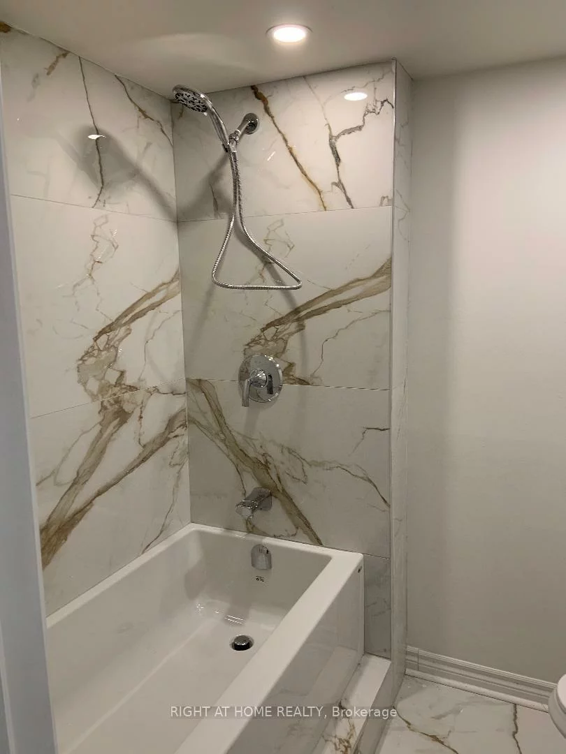 24, Springfair, Aurora Village, Aurora