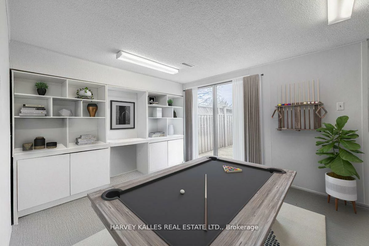 82, Poplar, Aurora Highlands, Aurora