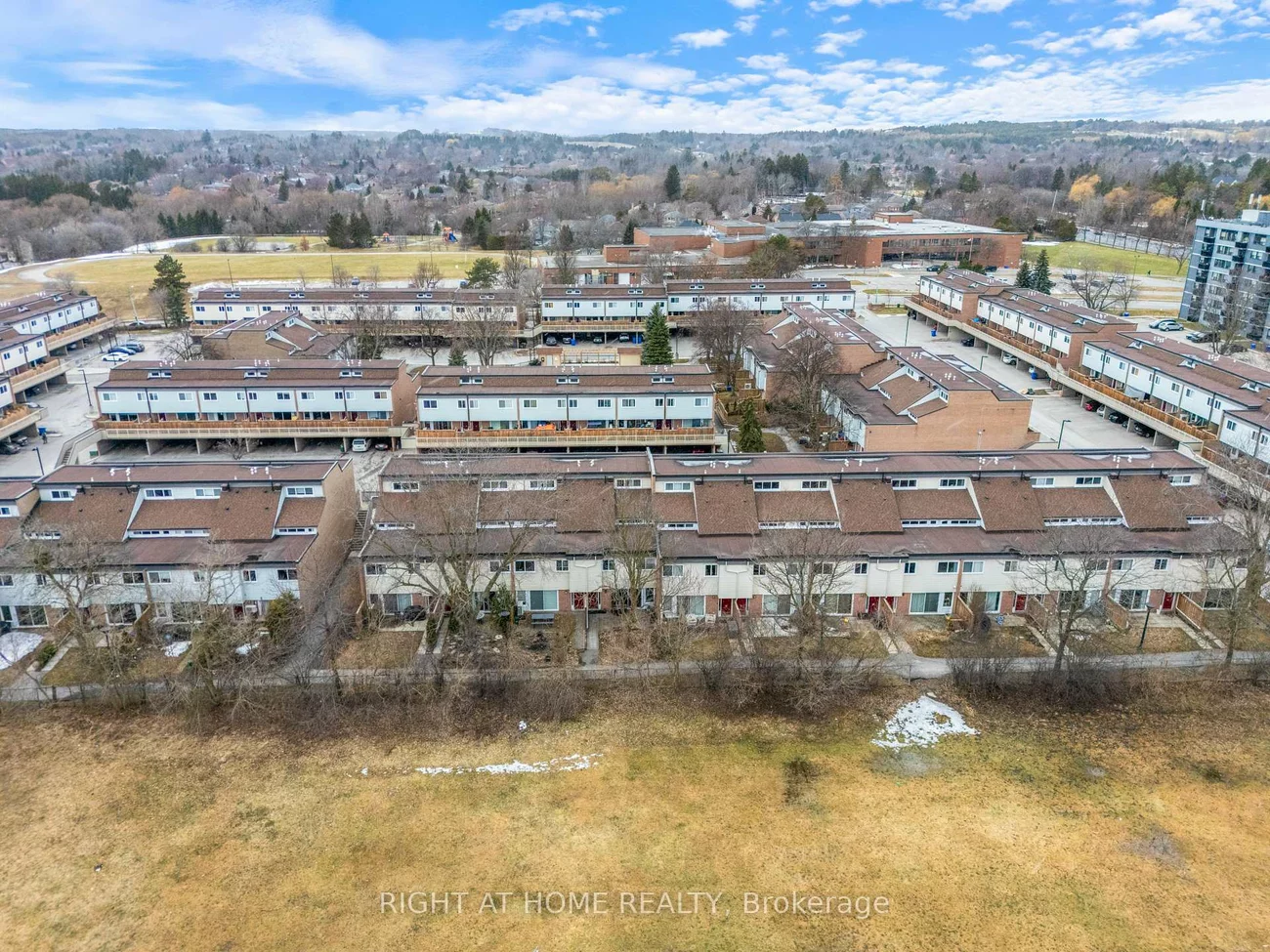 219, Milestone, Aurora Village, Aurora