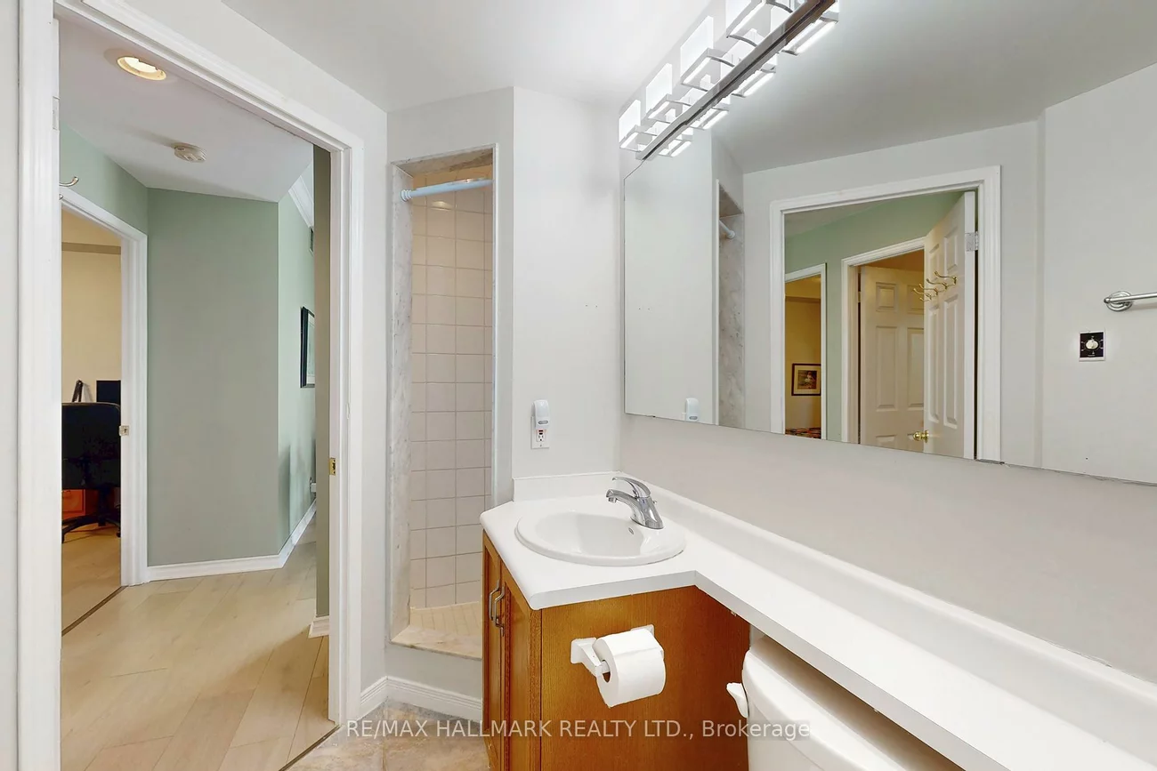 21, George, Aurora Village, Aurora