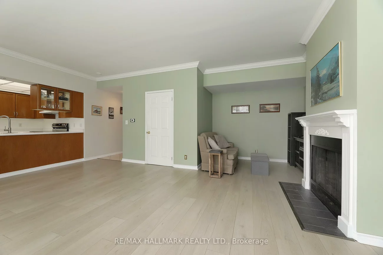 21, George, Aurora Village, Aurora