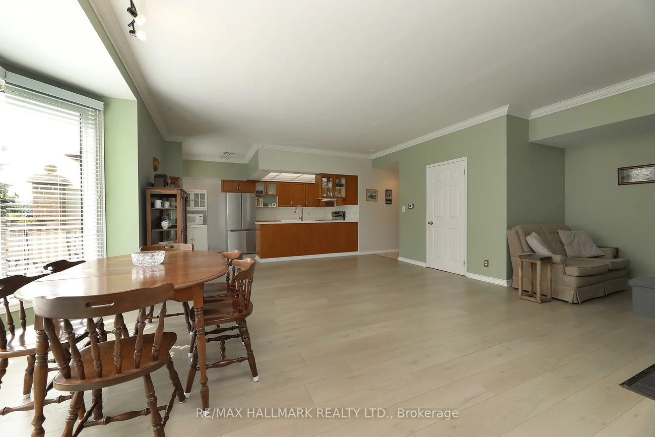 21, George, Aurora Village, Aurora