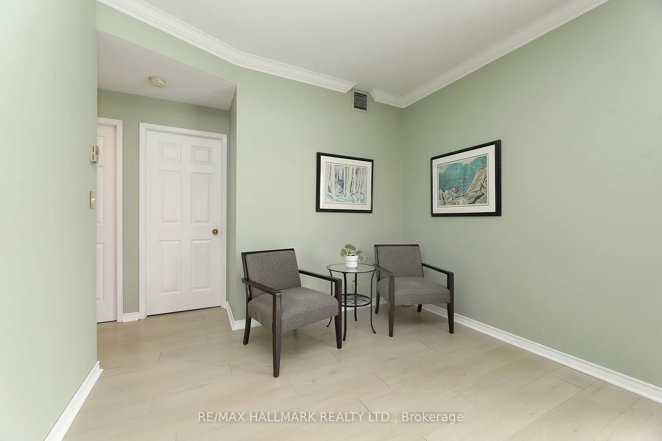 21, George, Aurora Village, Aurora