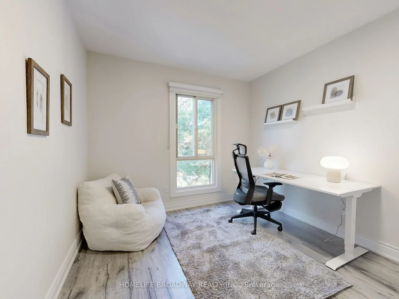 109, Poplar, Aurora Highlands, Aurora